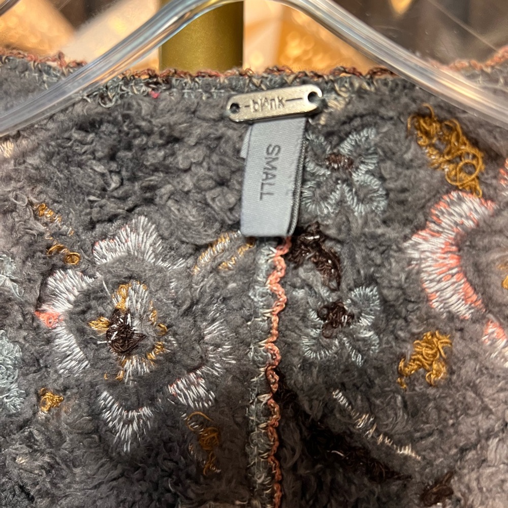 Bl^nk London Anthropologie Embroidered Velvet Cropped Blazer Jacket - Picture 3 of 4